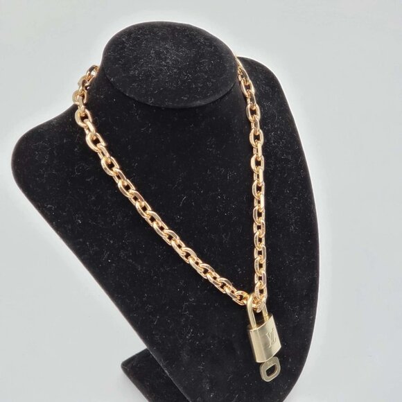 Authentic Louis Vuitton Lock & Key with Unbranded Gold Plated Chain Necklace - Picture 2 of 8